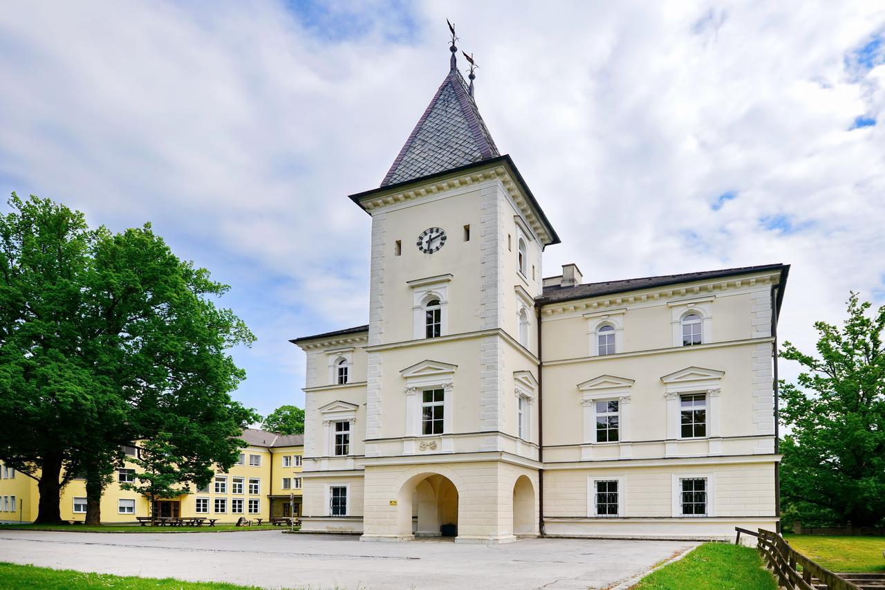 فندق كلاغنفورتفي  Bildungshaus Schloss Krastowitz المظهر الخارجي الصورة