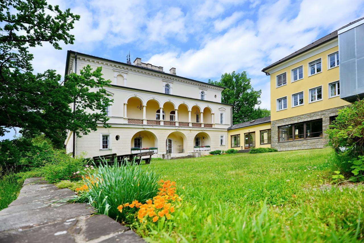 فندق كلاغنفورتفي  Bildungshaus Schloss Krastowitz المظهر الخارجي الصورة